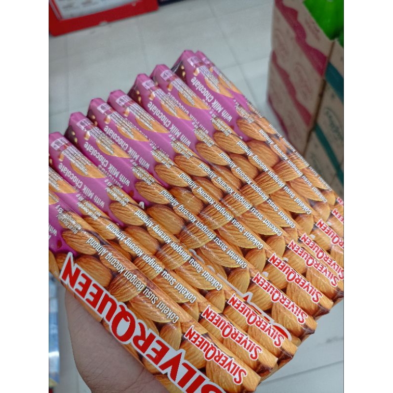 

Coklat Silverqueen Classic Almond 55g