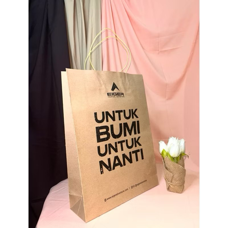 

Paper Bag EIGER Paper Bag Pembungkus Kado
