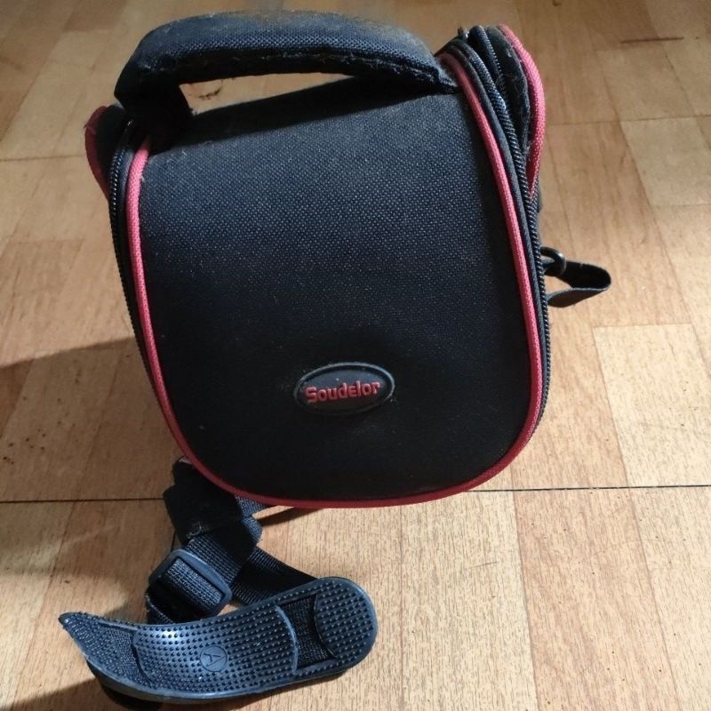 tas kamera kecil soudelor