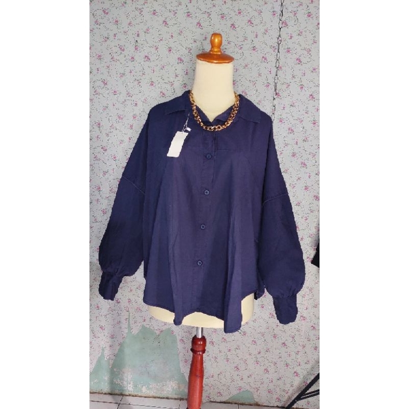 Kemeja blouse lengan balon navy jumbo