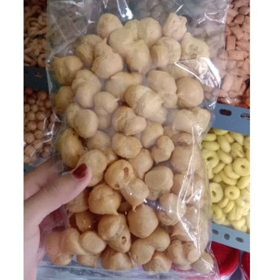 

Soes Kering Asin 100 gr Cemilan Kiloan Enak Gurih Renyah Per Pack