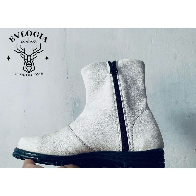 SEPATU BOOTS PUTIH MARCHING BAND