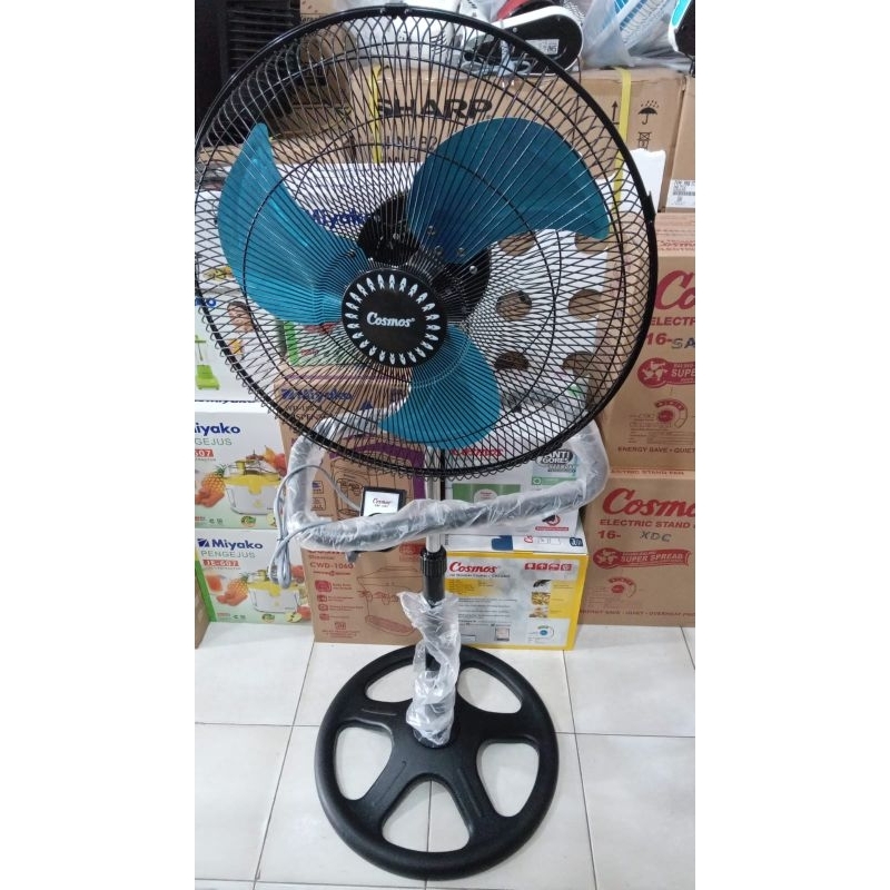 Kipas angin berdiri Cosmos 1802 (besi 18 inch, 3 fungsi)