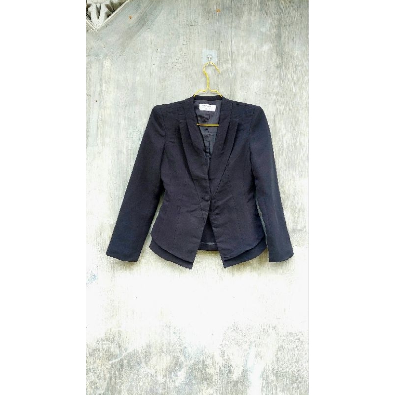 Preloved blazer hitam peplum