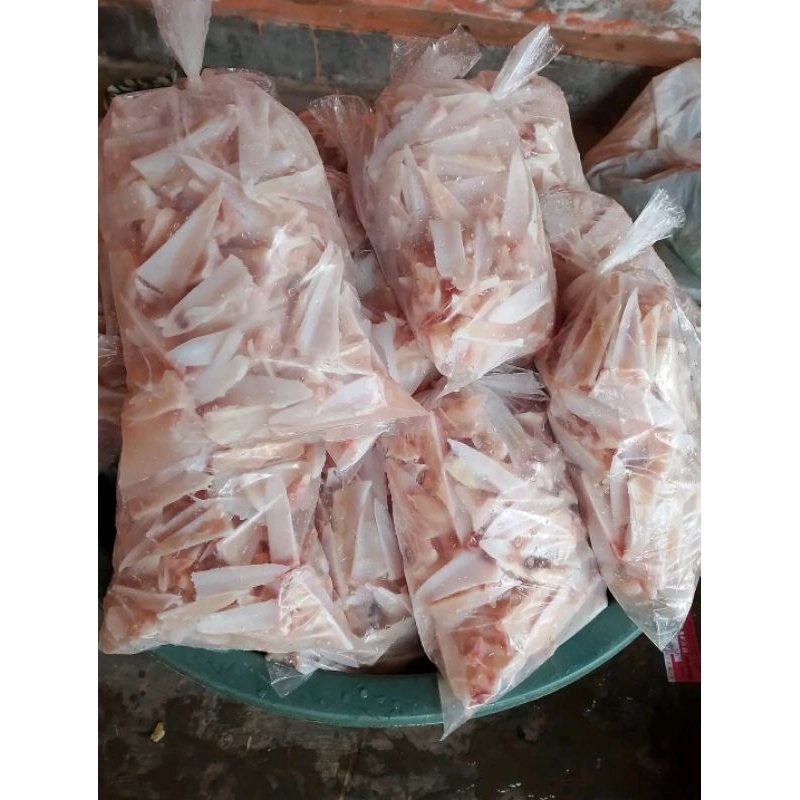 

Tulang muda ayam 1kg / tulang rangu / tulang lunak / tulang rawan