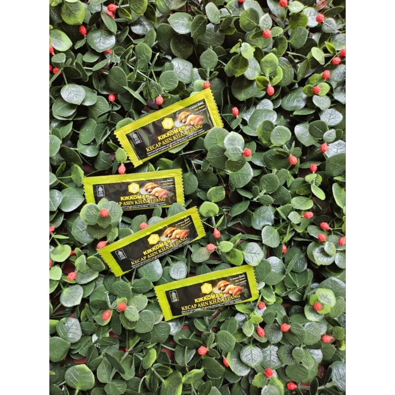 

KIKKOMAN SOY SAUCE SACHET SHOYU KECAP ASIN JEPANG HALAL 5 ML 1PCS