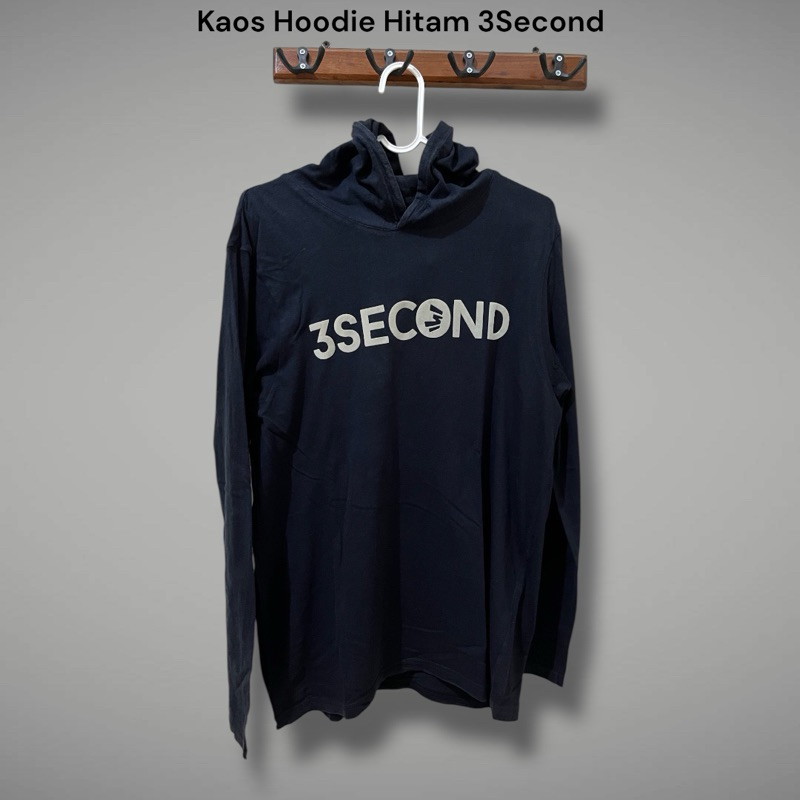 Preloved Kaos Hoodie Hitam 3SECOND ex 3SCD Margo