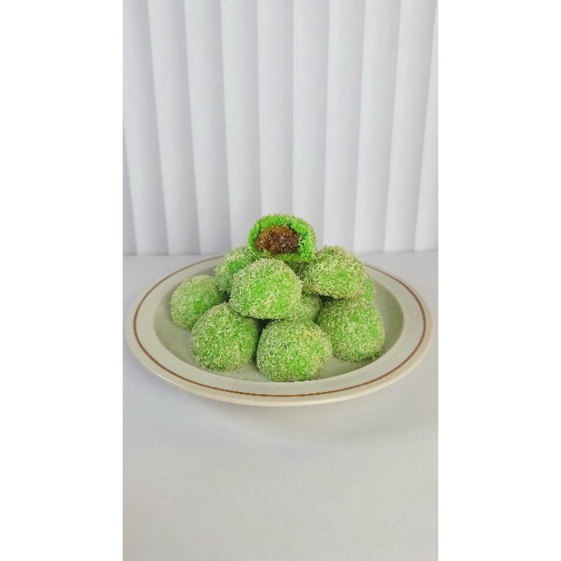 

Kue Kering Kue Nastar Klepon Kemasan Toples 750ml