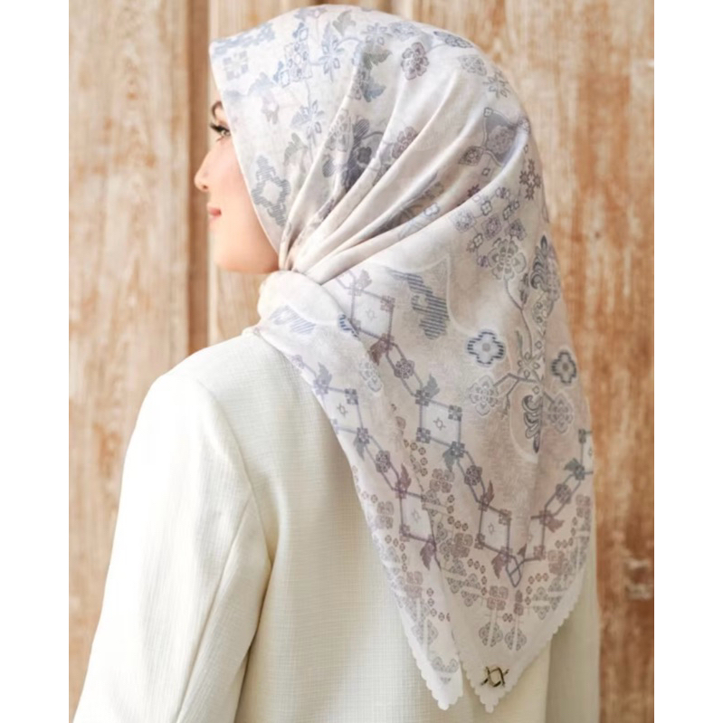 Dumai Scarf by Wearing Klamby