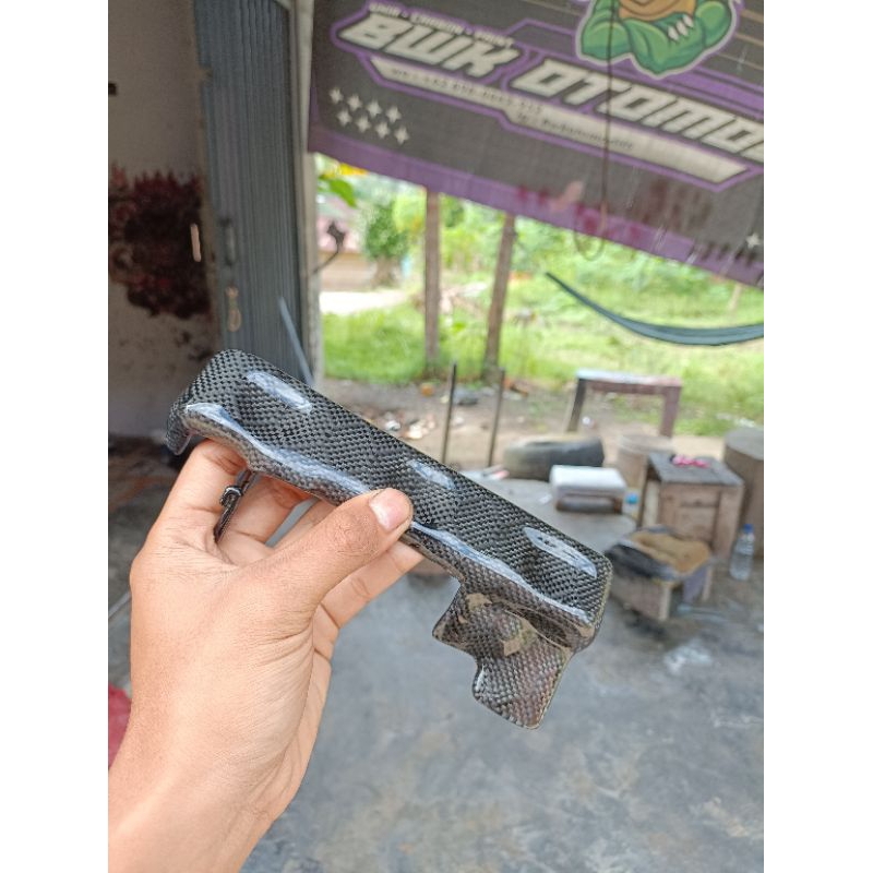besi bawah jok sonic 150r carbon kevlar forged
