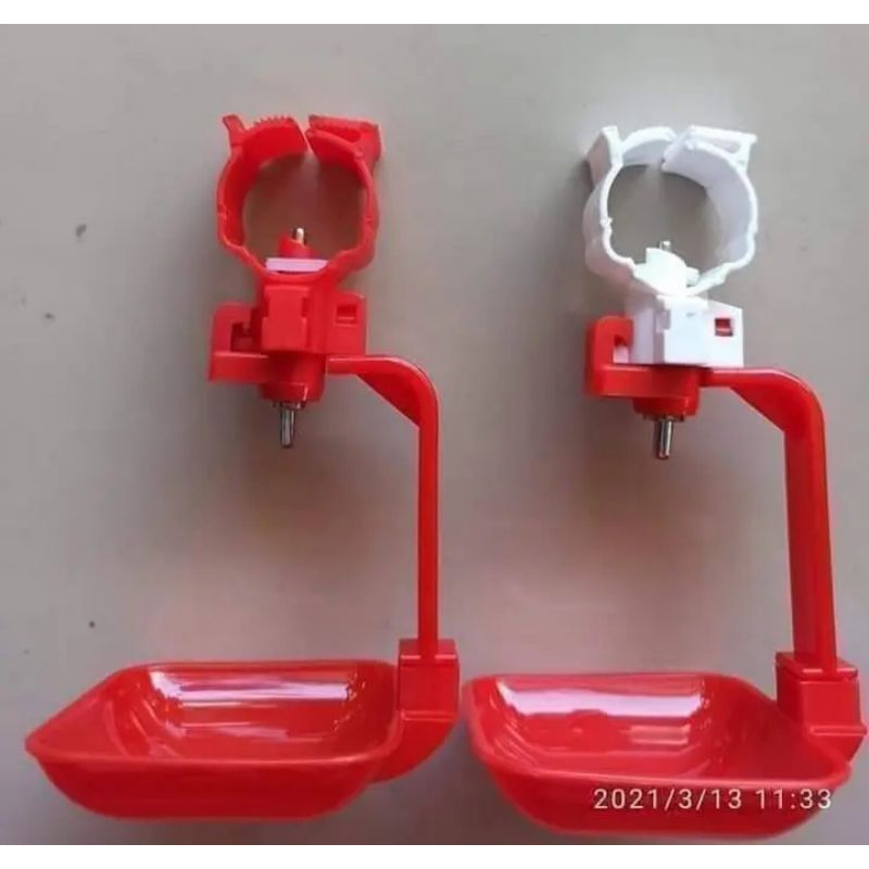 nipel untuk tempat minum ayam petelur