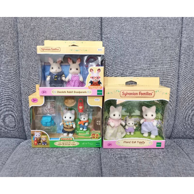 Sylvanian Families Chocolate Rabbit Grandparents, Exciting Exploration  Set Latte Cat Brother & Baby