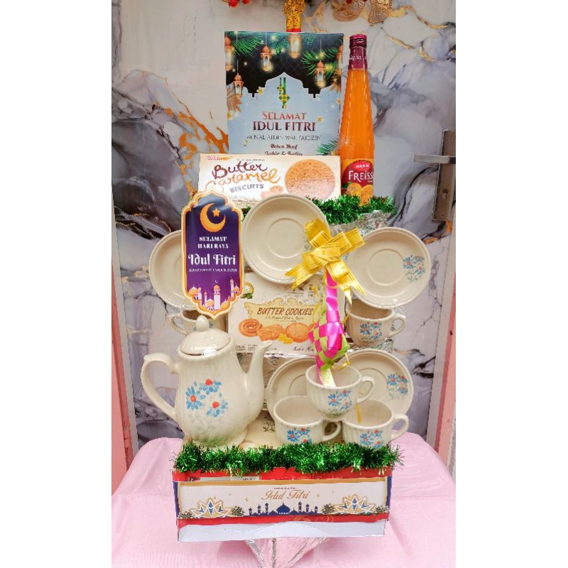 

Parcel exclusive tea set mix snack