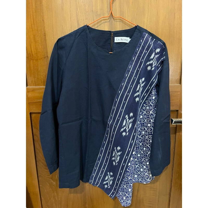 Preloved Larosa Jakarta Atasan Lurik Susie Navy