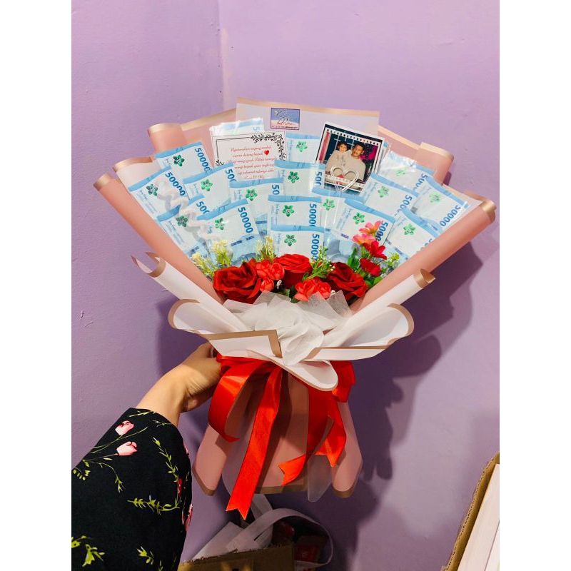 

BUKET | BUKET WISUDA | BUKET BUNGA | HADIAH WISUDA| HADIAH PERNIKAHAN | HADIAN ULTAH
