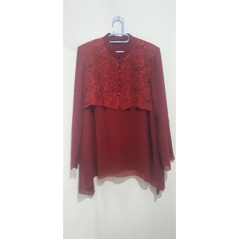 Preloved - Atasan Formal Caroline Kosasih