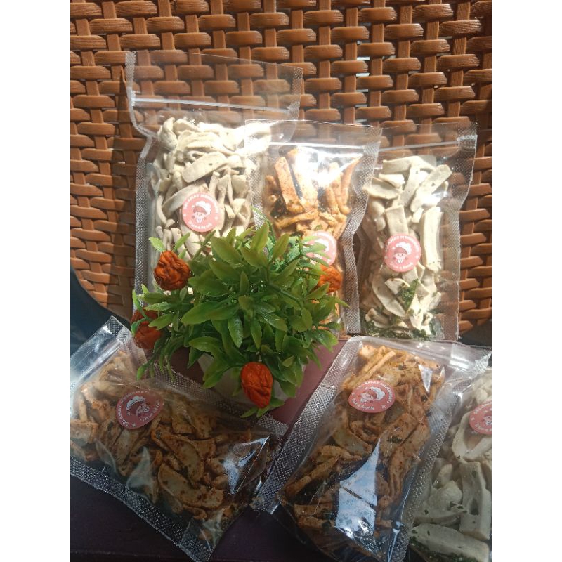 

basreng pedàs daun jeruk dan asin daun jeruk