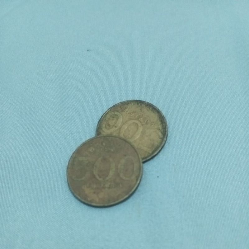 Uang koin 500 emas tahun 2002