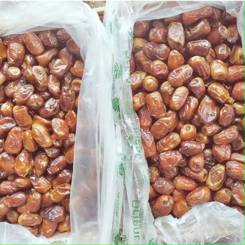 

HARGA PROMO!! Kurma Madu Mesir isi 10 kg harga promo