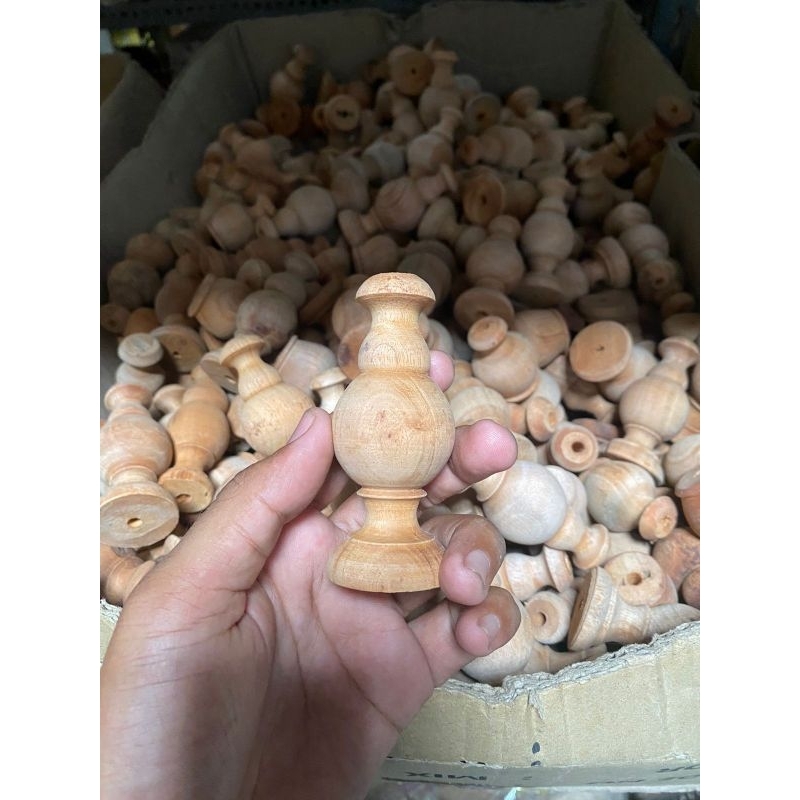 PION KAYU BUAT SANGKAR KOTAK ATAU REPLIKA
