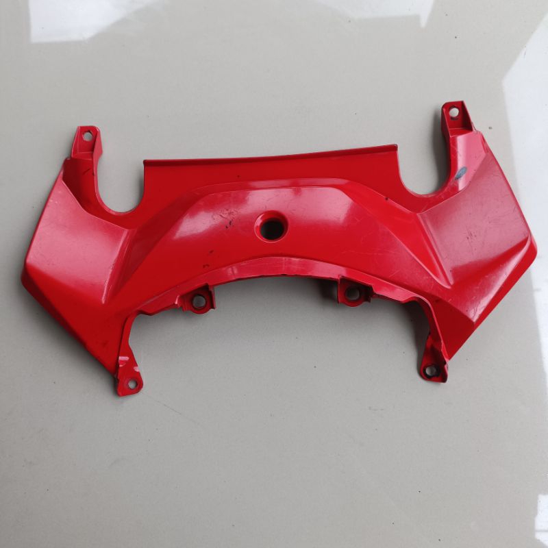 cover seat lock tengah jok honda CBR150R LED K45R original