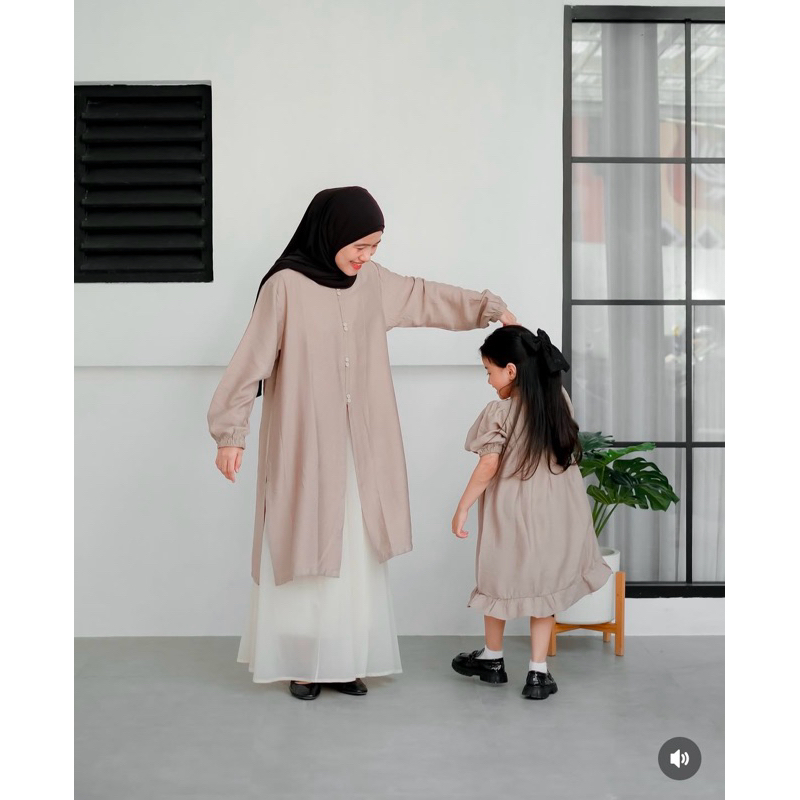RAYA COUPLE IBU DAN ANAK PEREMPUAN BAJU KEMBAR IBU DAN ANAK BAJU SARIMBIT KELUARGA
