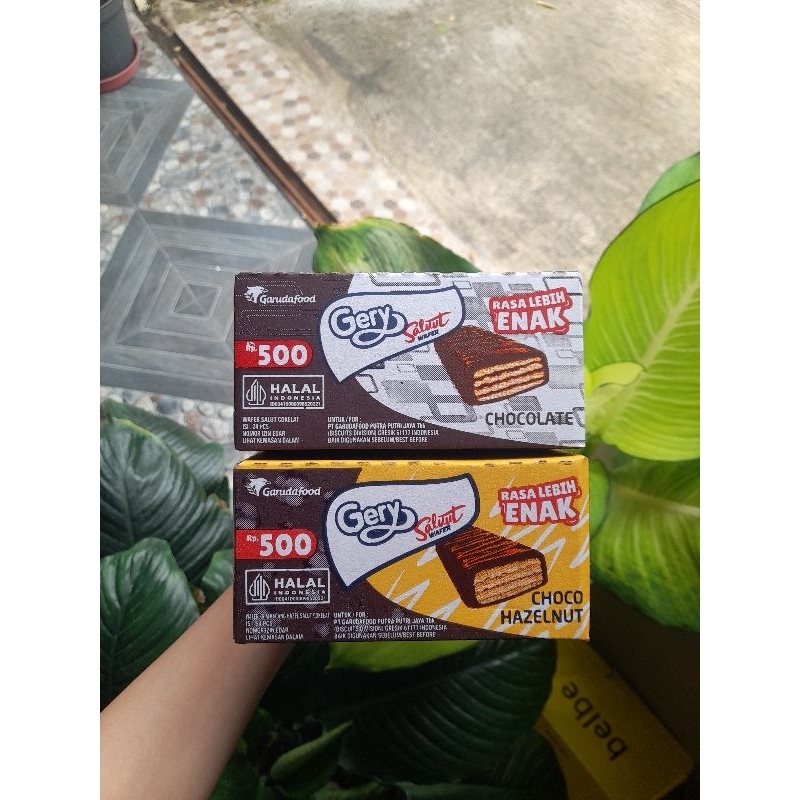 

Gery Salut Wafer (Coklat, Choco Hazelnut) (isi 24) Snack