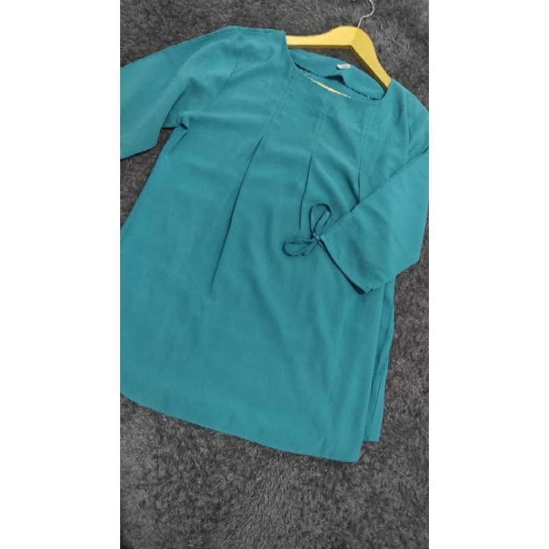 preloved atasan hijau botol