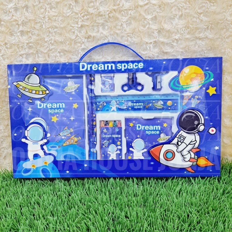 

Stationary Set Box Astronot GZ/RS-102 Dream Space 8in1 Pensil Case Set Astronot Biru 8in1