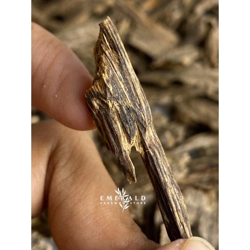 Oud Chip Mini Double Super Kalimantan - Chip Kayu Gaharu