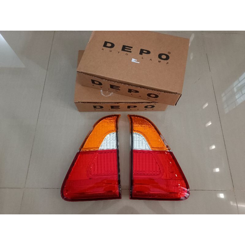 Segitiga Reflektor Stoplamp Kijang Kapsul 2003-2004