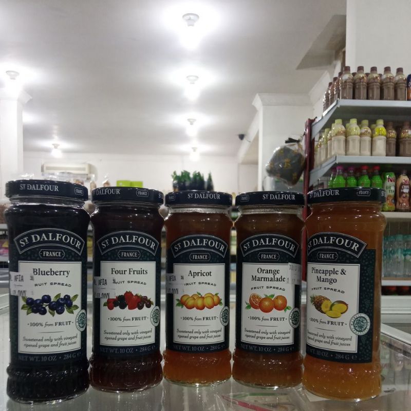 

Selai St Dalfour Varian rasa Blueberry, fruit Fruit, Apricot, Orange Marmalade, Pineapple &Mango berat bersih 284gr