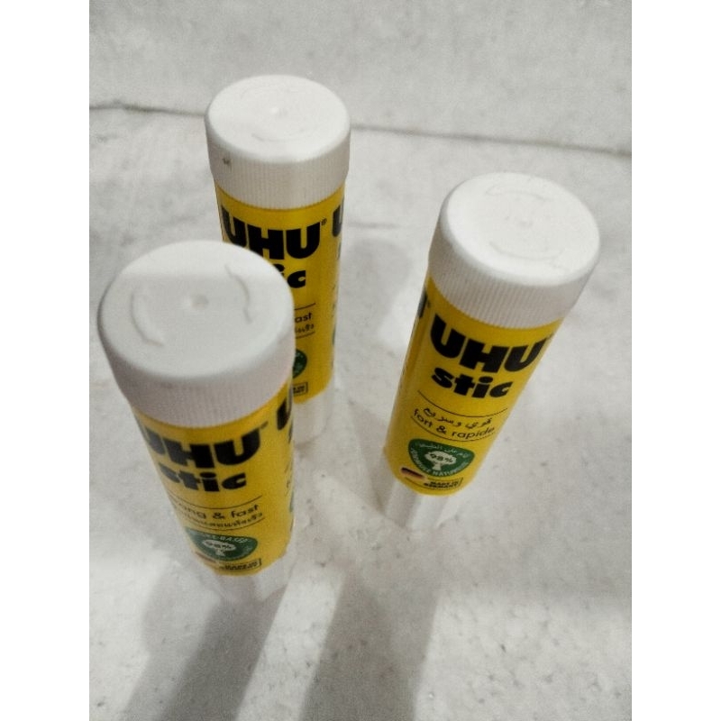 

GLUE STICK 21 g merk UHU LEM KERTAS LEM KARTON PEREKAT
