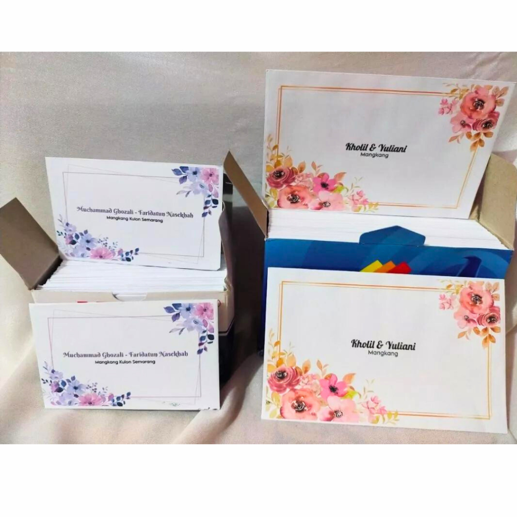

Amplop Kondangan Tema Abstrak MERPATI Kecil (11 x 7 cm) - Full WARNA