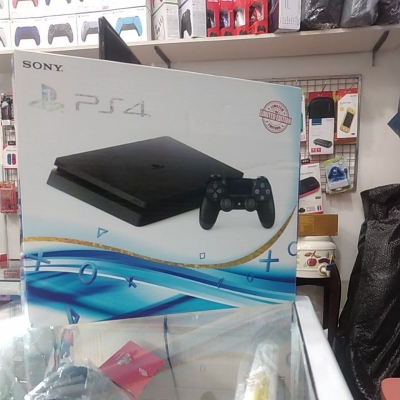 Sony Playstation 4 Slim hen
