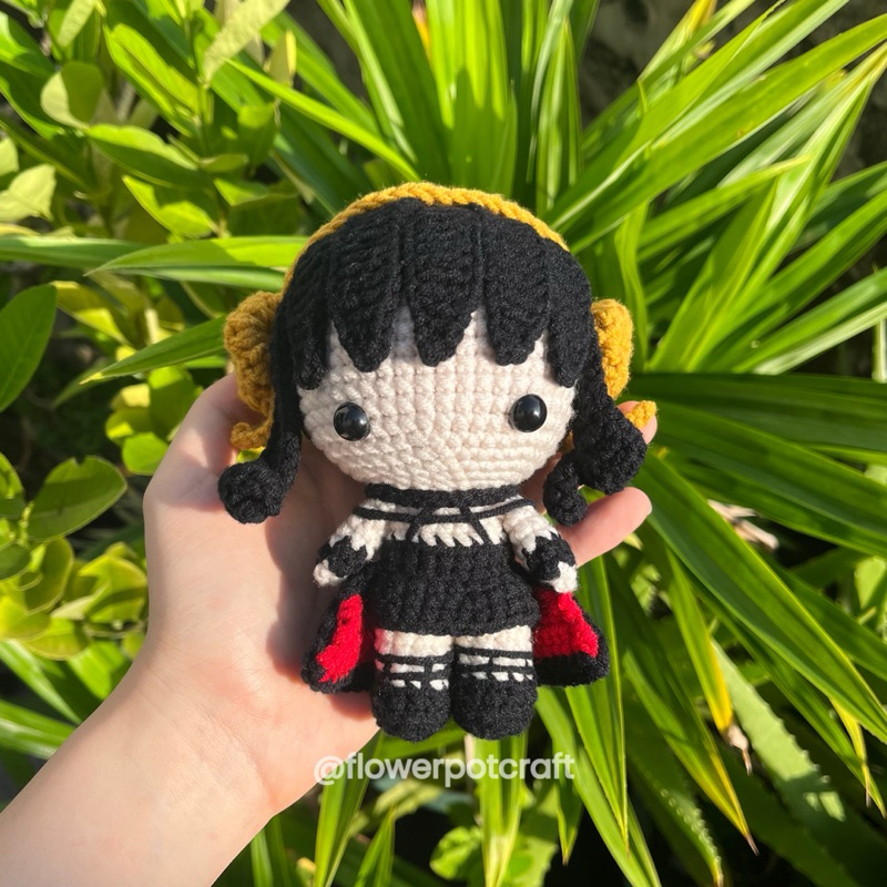 Yor forger spy x family amigurumi figure