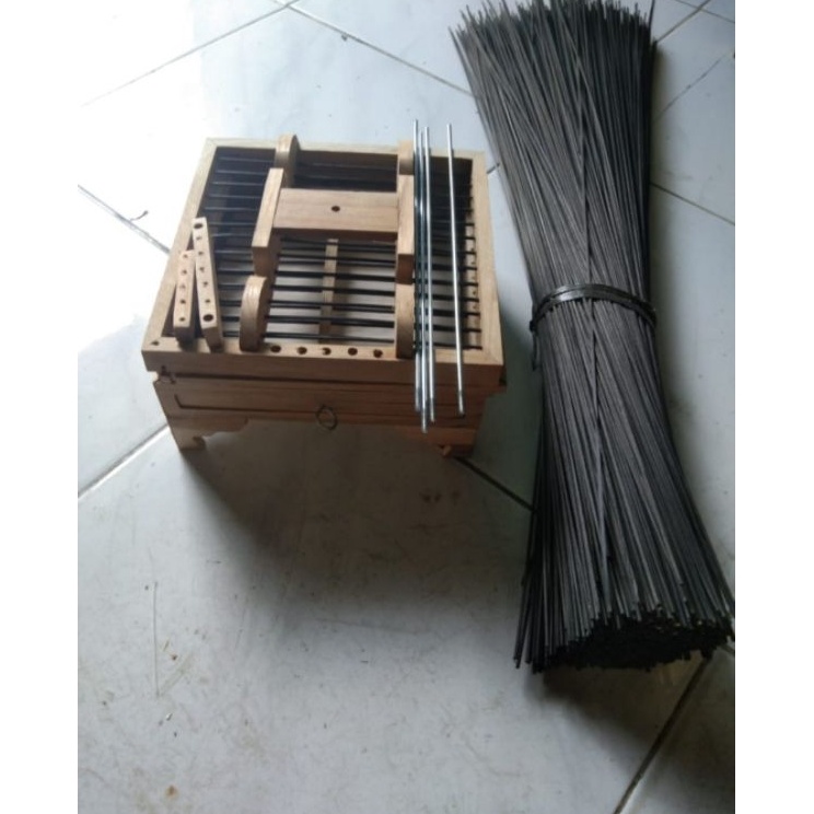 Pusat Produsen  Sangkar Burung Mini Ambrukan Tiang besi