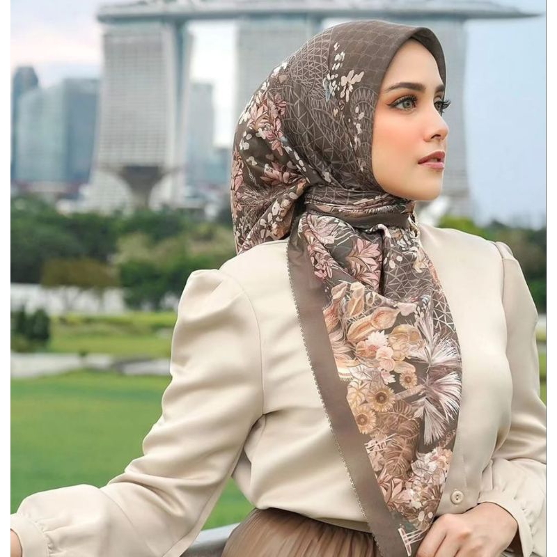 Hijab motif Buttonscraves kw pin B+POUCH BOX Singapore series terbaru