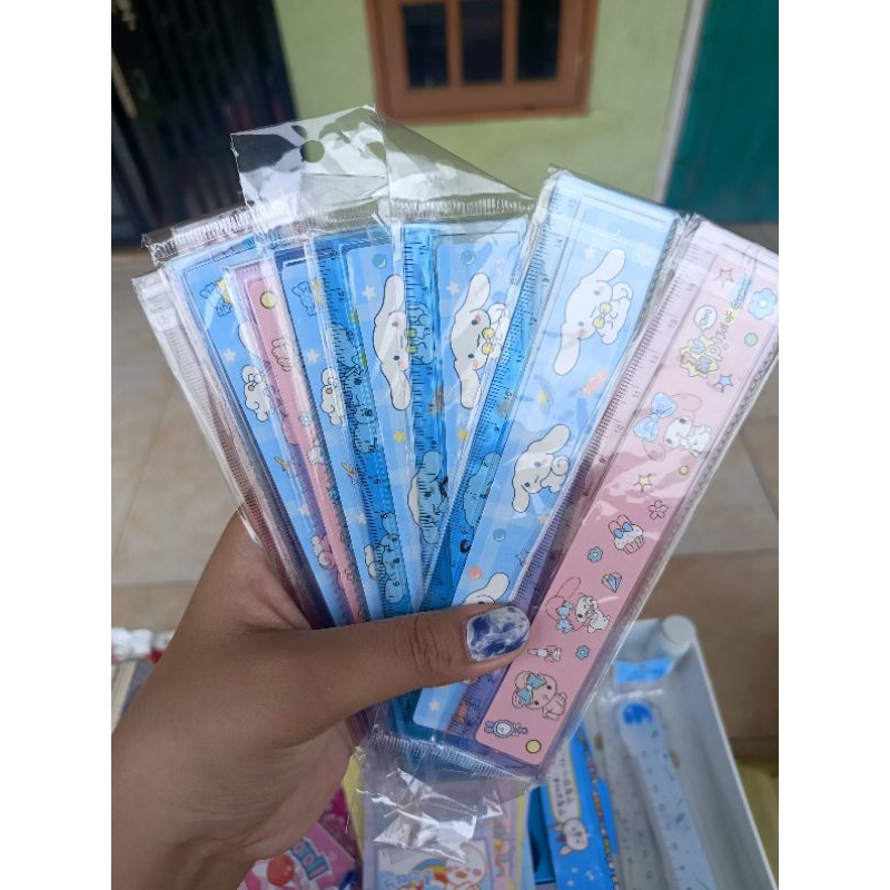 

PENGGARIS ROL KARAKTER