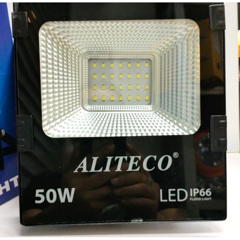 Lampu Sorot / LED Flood Light 50 Watt IP 66 ALITECO Cahaya Kuning / Putih