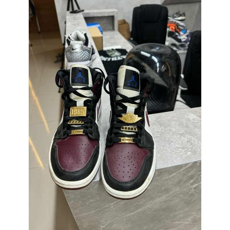 nike air jordan maroon woman original 100%