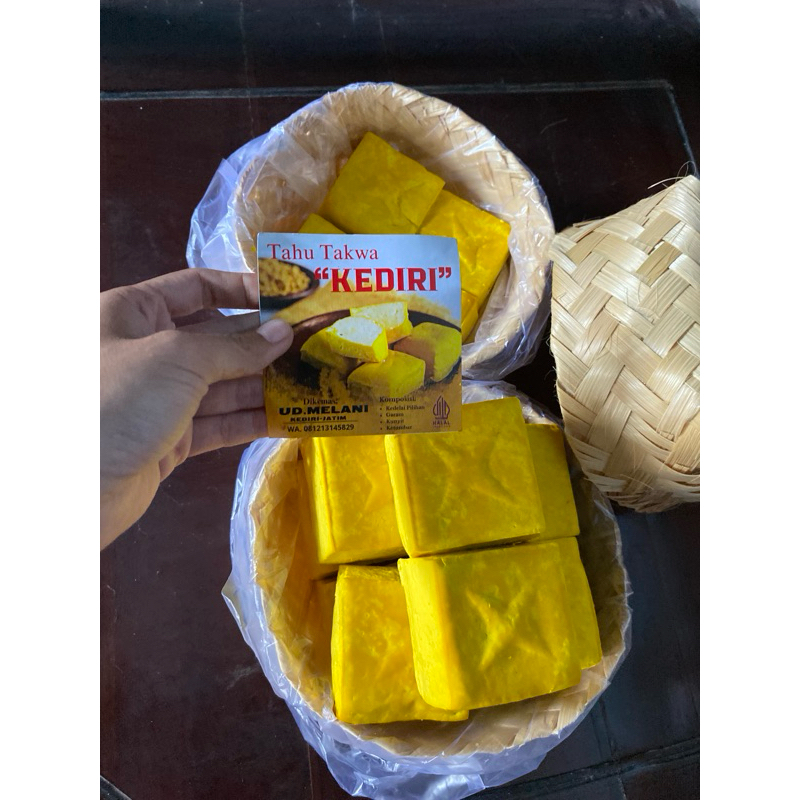 

Tahu Kuning Tahu Takwa Kediri Asli Original Isi 10 Biji