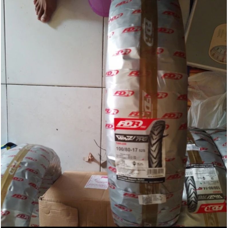 ban luar motor fdr ring 17 100/80-17 tubles
