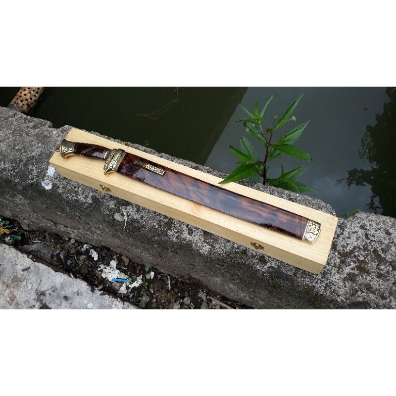 box kayu panjang 64cm cat hitam