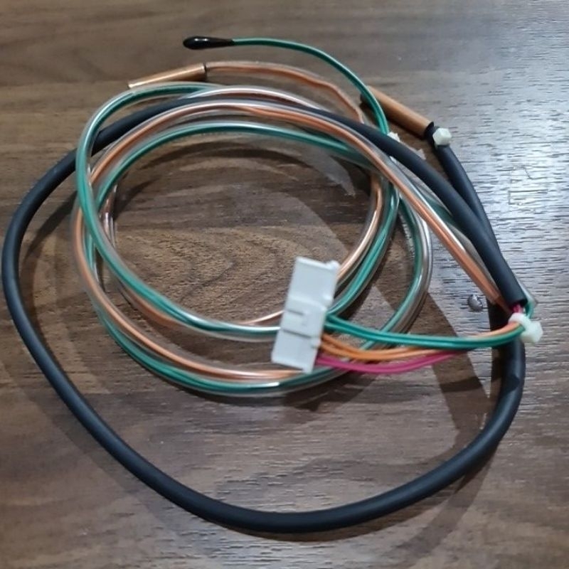 Thermis outdoor AC SHARP INVERTER original baru