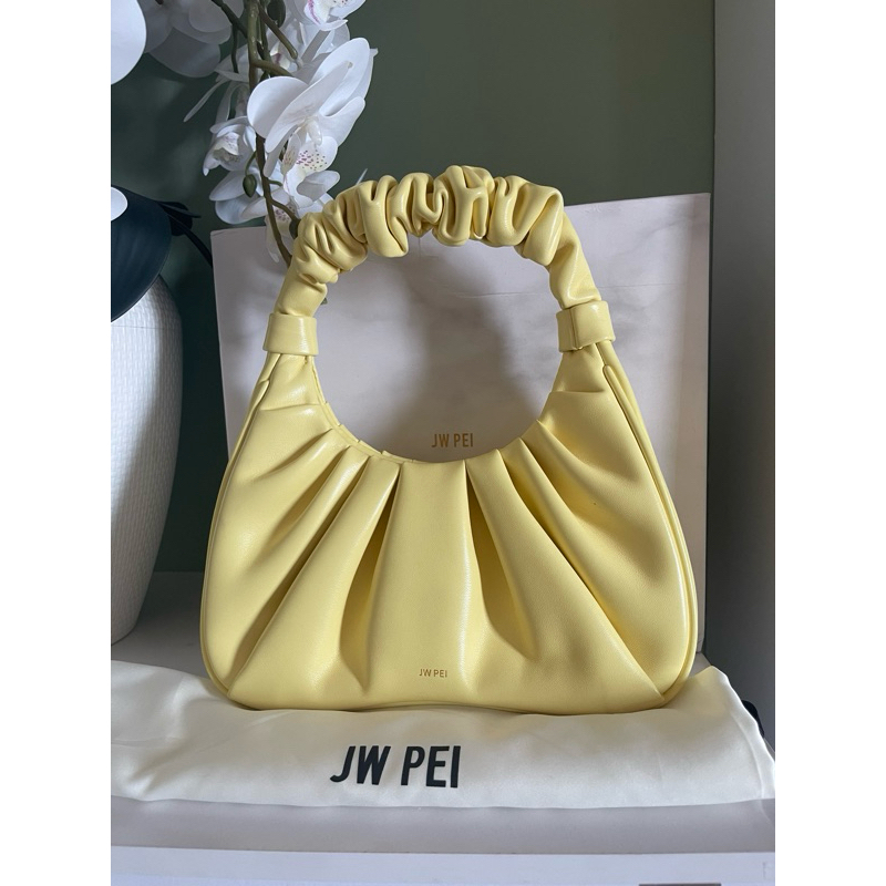 (PRELOVED) original jw pei bag 10000000% original