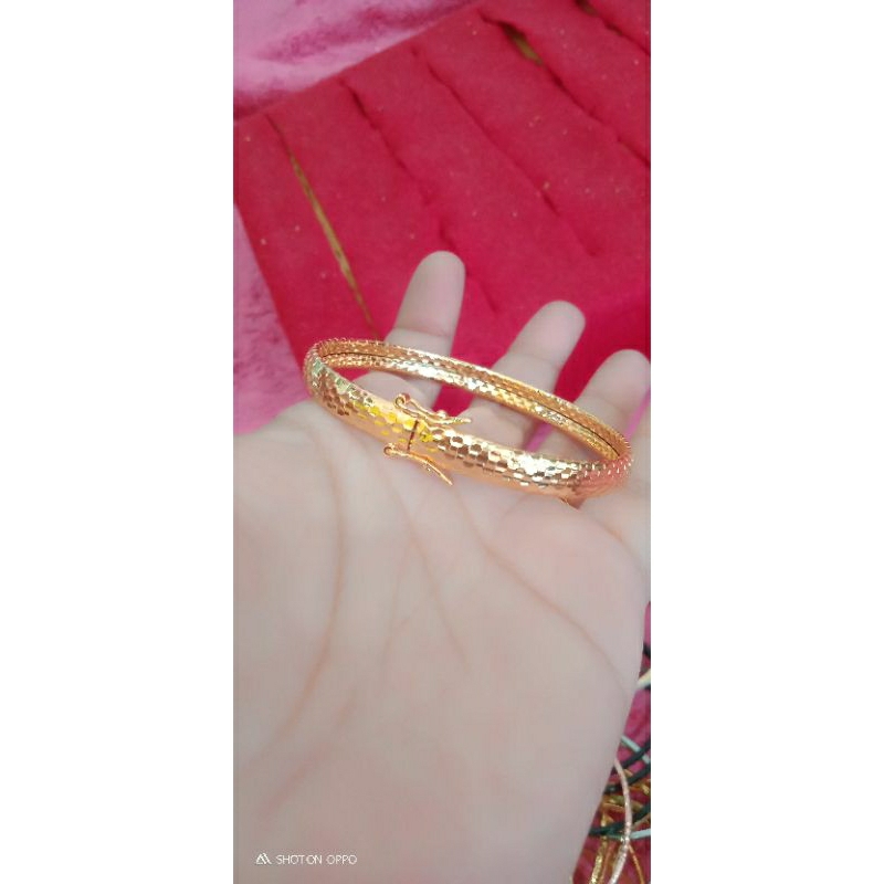 gelang Bangkok sisik ular