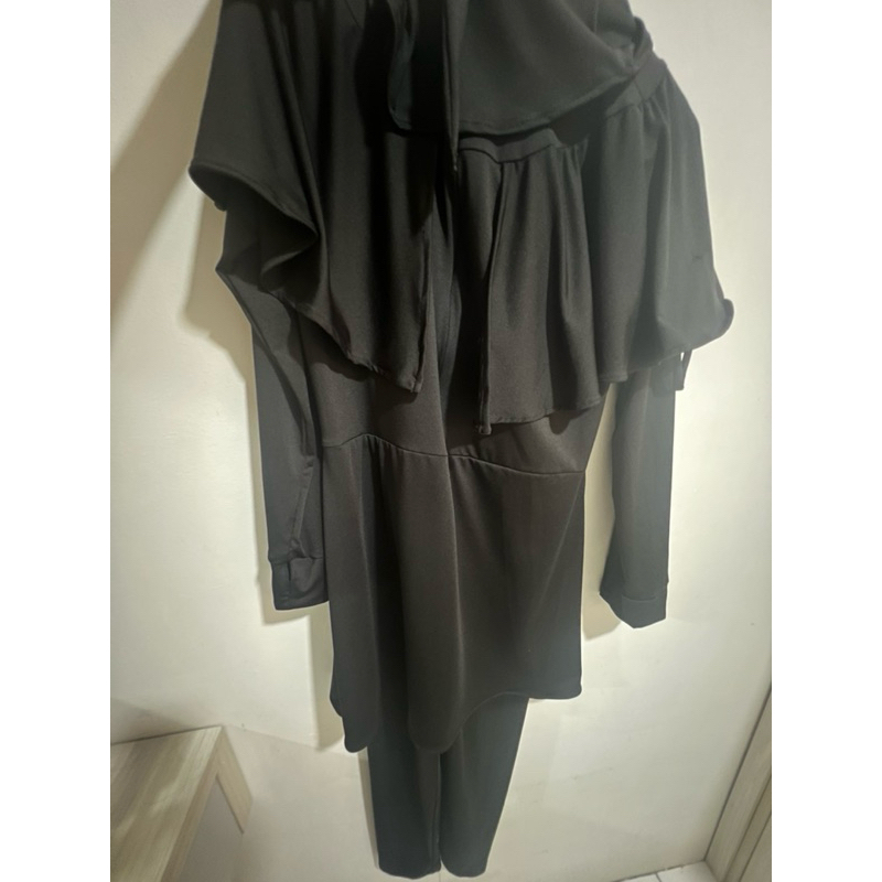 preloved baju renang wanita muslimah - hitam