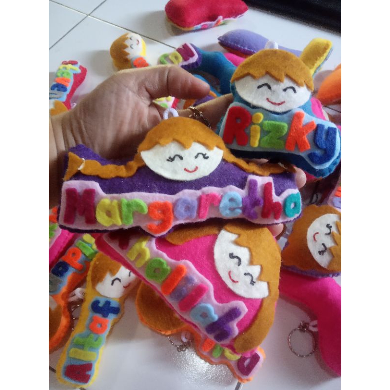 Gantungan tas/ gantungan kunci Nama / ganci Nama/ ganci custom/ ganci flanel