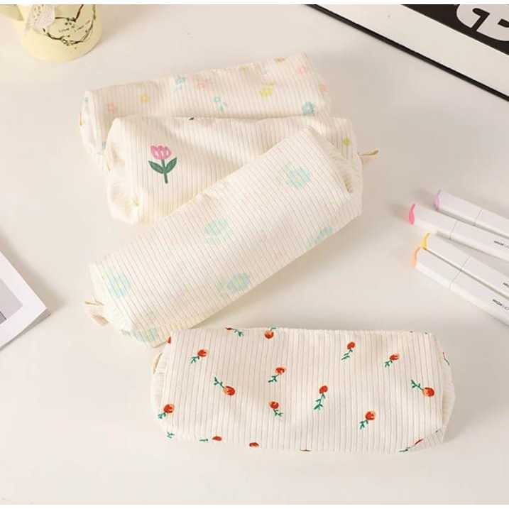 

Kotak Pensil Pouch Motif Flower Bahan Corduroy